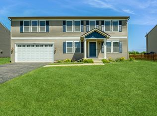 2204 Ridge Dr, Hebron, IL 60034