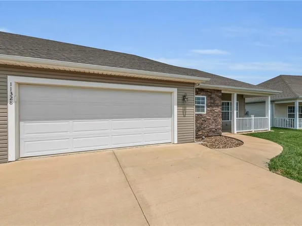 11328 Verde Dr, Kansas City, KS 66109