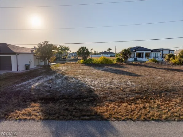 1418 NW 33rd Pl, Cape Coral, FL 33993