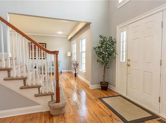 3rd image of 4255 Fieldstone Dr