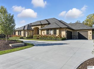 17445 Valley Dr, Omaha, NE 68130