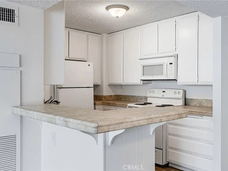 1750 E Ocean Blvd #201 — Photo 5