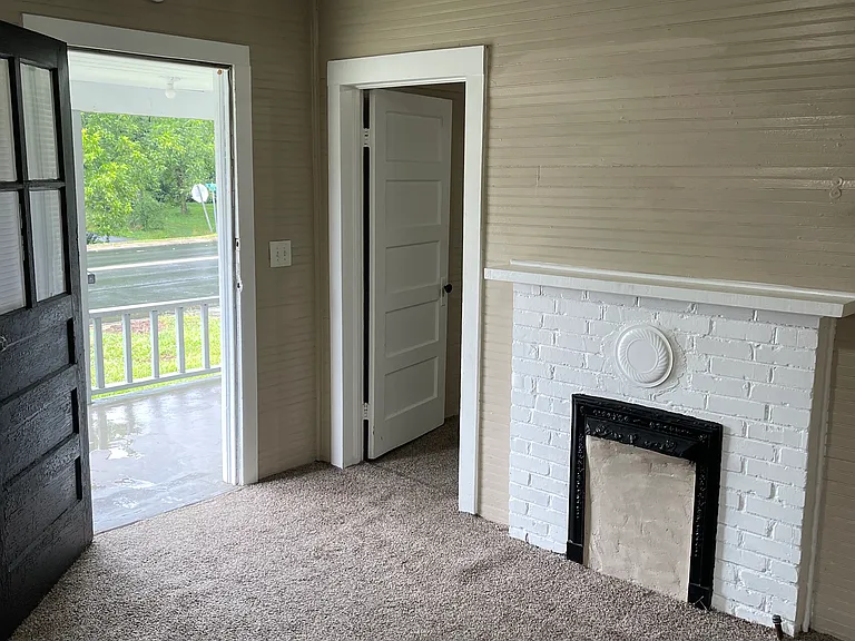 707 N Broad St — Photo 9