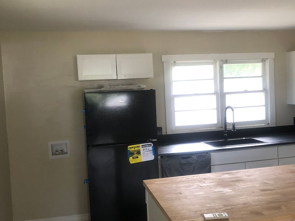 1st image of 801 Colonial Ave #A