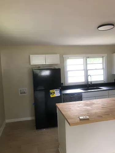 801 Colonial Ave #A Photo 1