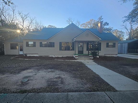 4th image of 768 Main St