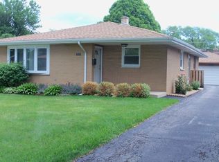 2223 N Jackson St, Waukegan, IL 60087