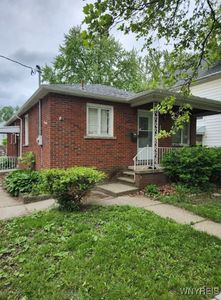 2261 Cleveland Ave, Niagara Falls, NY, 14305
