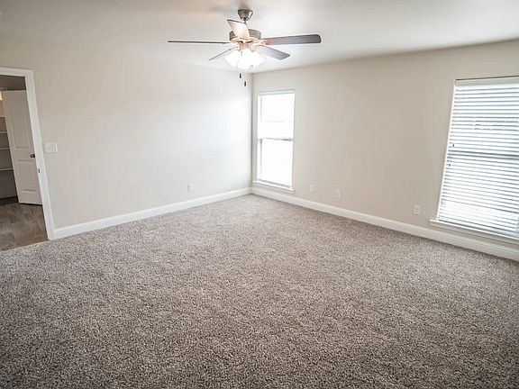 3rd image of 412 31st St
