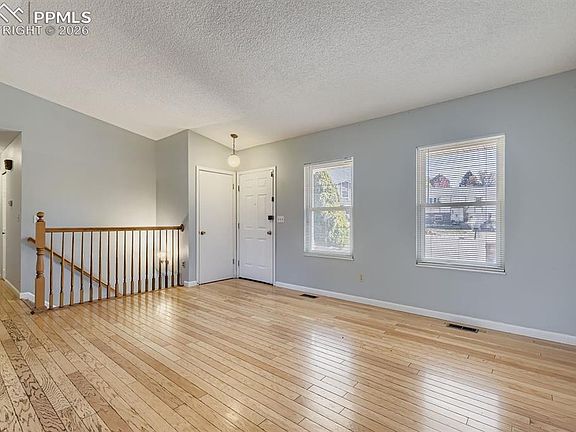 5th image of 6040 Eagles Nest Ct