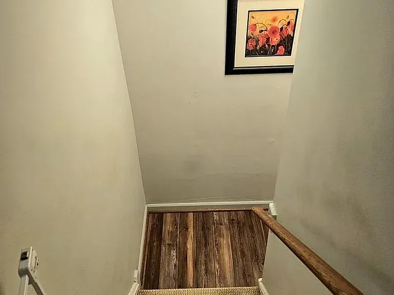 15110 Catalpa Ct — Photo 21