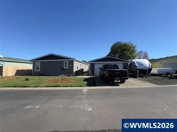 877 Luke St, Independence, OR 97351