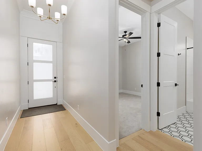 334 S Water Course Dr — Photo 14
