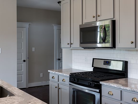 2nd image of 9979 Sunny Oak Dr