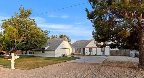 2101 Estates Dr Photo 1