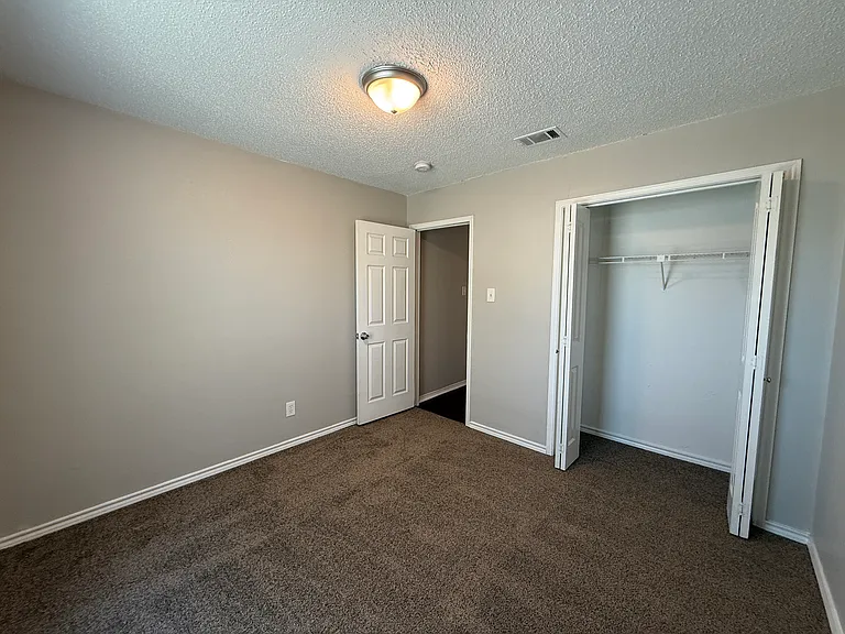 10206 Shayna Dr — Photo 13
