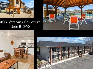 403 Veterans Blvd UNIT 202, Branson, MO 65616