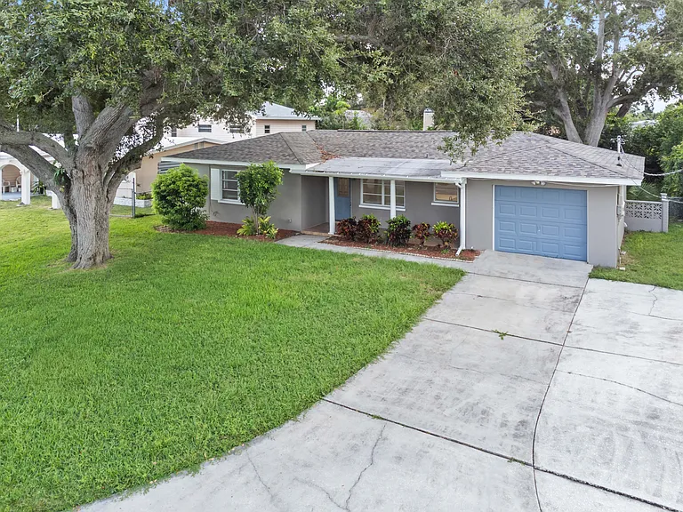 2192 Belmar Dr — Photo 35