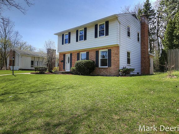3rd image of 2311 Sylvan Ave SE