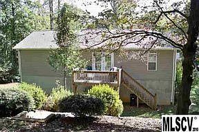 2nd image of 925 Hemlock Dr NE