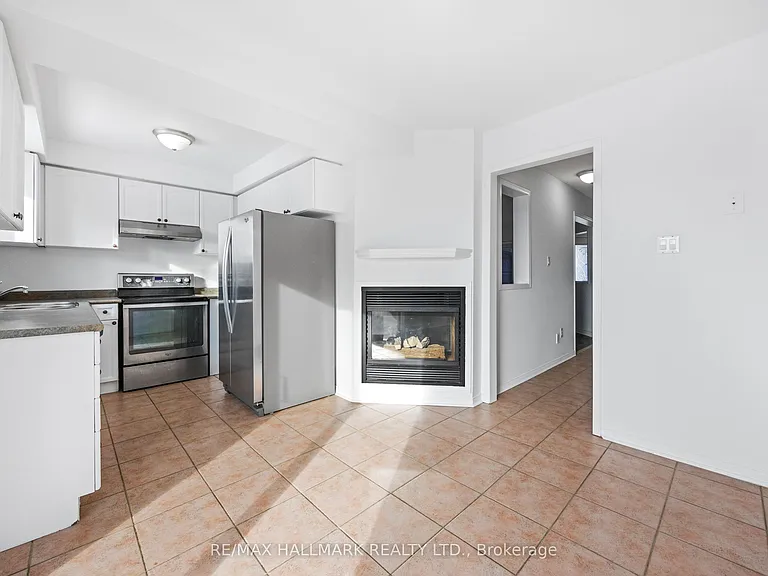 19 Parktree Dr — Photo 10