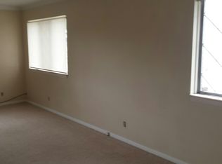 318 E Woodlawn Pl, Peoria, IL
