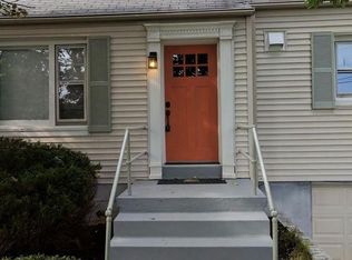 6208 Rapid Run Rd, Cincinnati, OH 45233