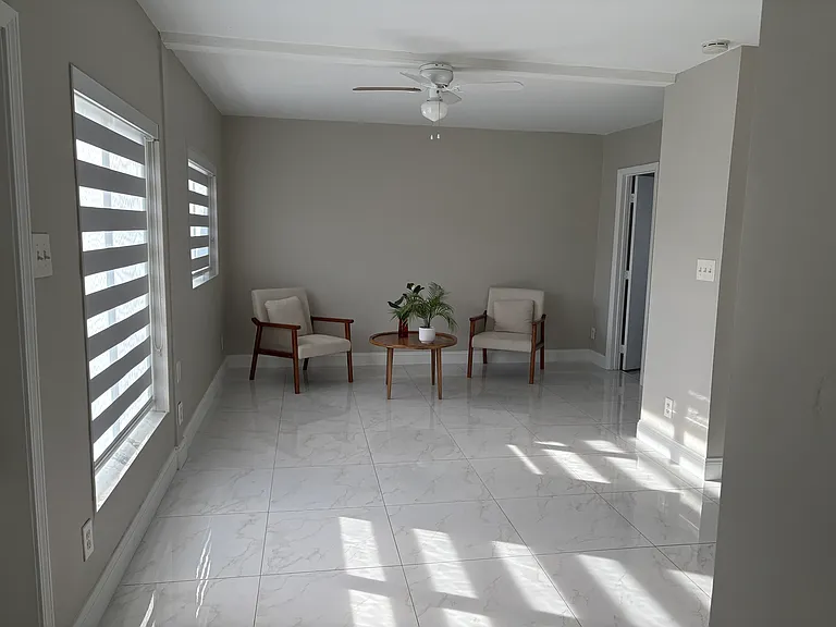 N Highland Dr — Photo 2