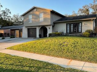 8233 Vassar Cir, Tampa, FL 33634