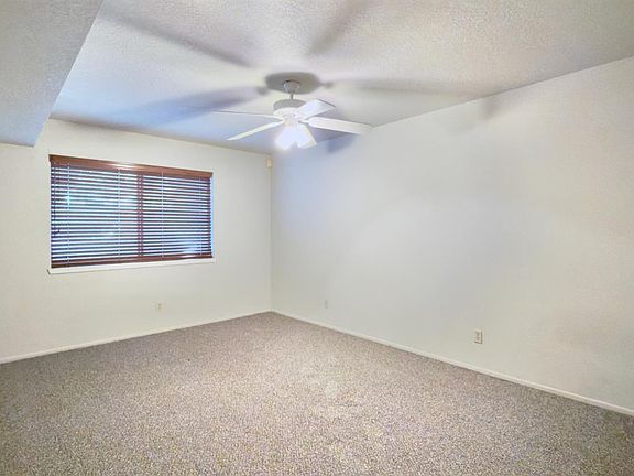 4th image of 2856 Dartmouth Dr