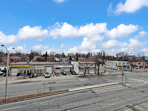 3rd image of 90 Glen Everest Rd #407