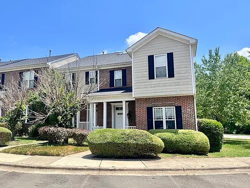 115 Windermere Dr Photo 1