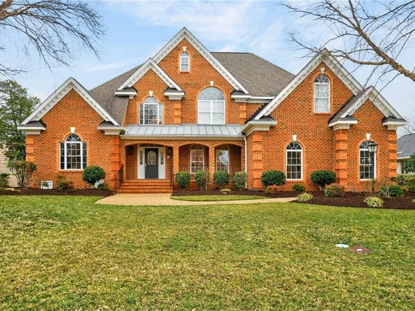 103 The Machrie, Smithfield, VA 23430