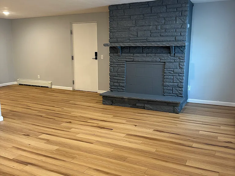 607 Bear St #202 — Photo 30