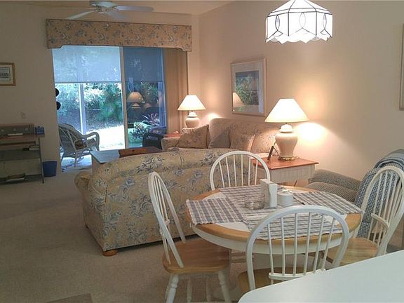 4th image of 4275 Castlebridge Ln Unit 1311
