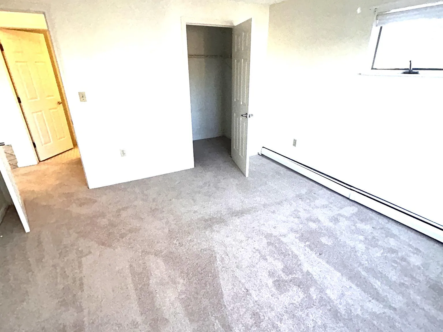 2 bed, 1000 sqft, $2,550 — Photo 4