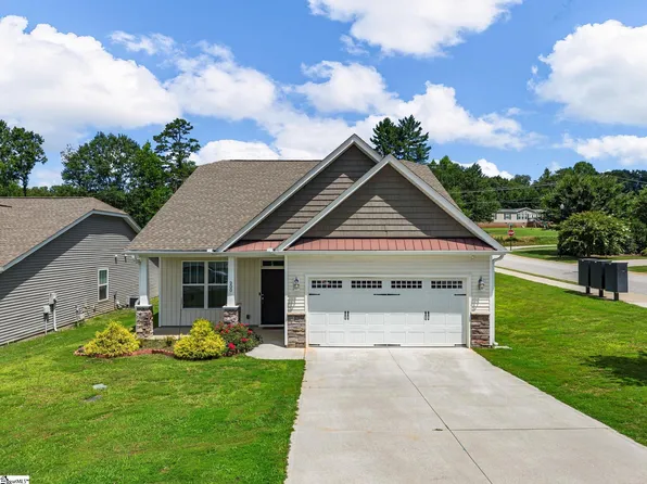 200 Everard Ln, Greer, SC 29650