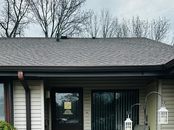 141 Cross Slope Court #B, Manalapan, NJ 07726