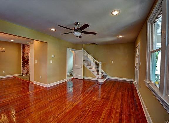 4th image of 2904 Woodcliff Ave