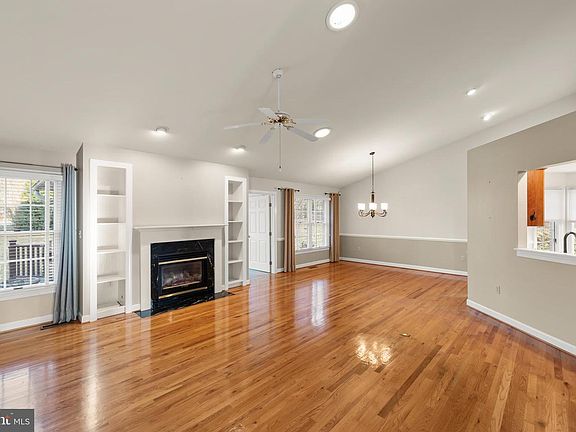 5th image of 1412 Magruder Ct