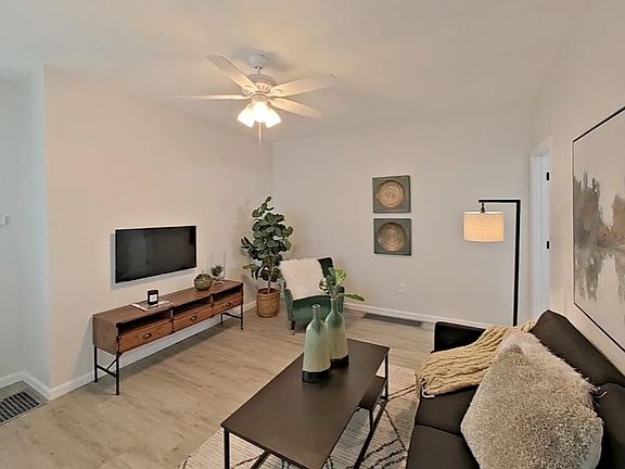 5th image of 4127 Huston Ave