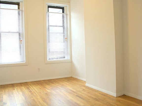 2nd image of 510 Pavonia Ave