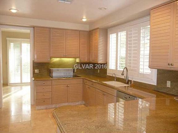 4th image of 8215 Crow Valley Ln #0