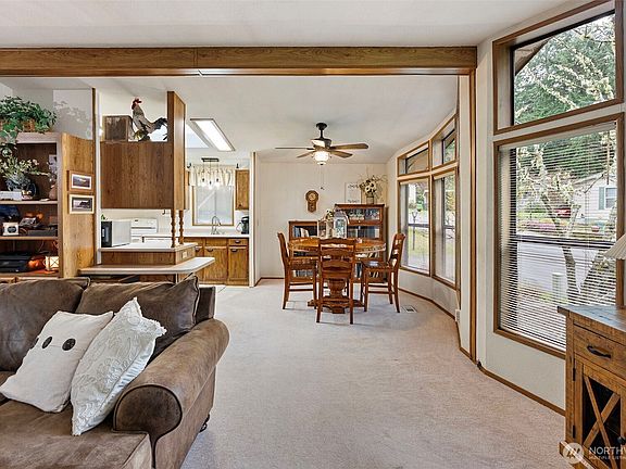 5th image of 10414 Peacock Hill Avenue #16