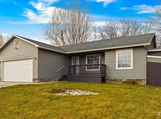 121 N Ethel Dr, Nampa, ID 83687