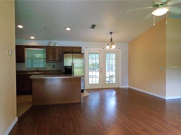 4th image of 8266 Eggelstom Ave