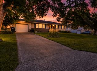 111 S 111th St, Omaha, NE 68154
