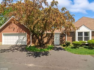 4 Attleboro On Auburn, Rolling Meadows, IL 60008