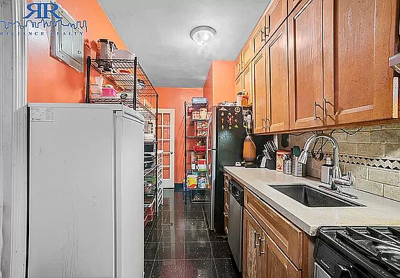 3rd image of 72-15 37th Ave #2I