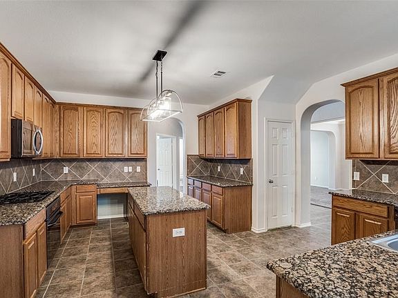 3rd image of 12785 Swan Lake Dr
